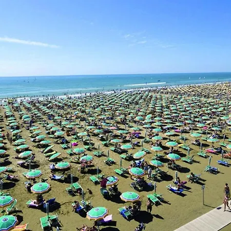 Apartment Enjoy Your Holidays From Our Magnificent Terrace Bibione