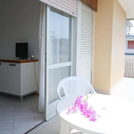 Enjoy Your Holidays From Our Magnificent Terrace Apartment *